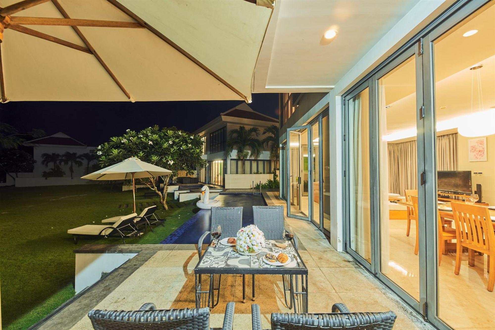 Deluxe Beach Villas By Danatrip Đà Nẵng Phòng bức ảnh